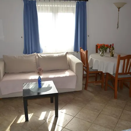 Mara Apartment *