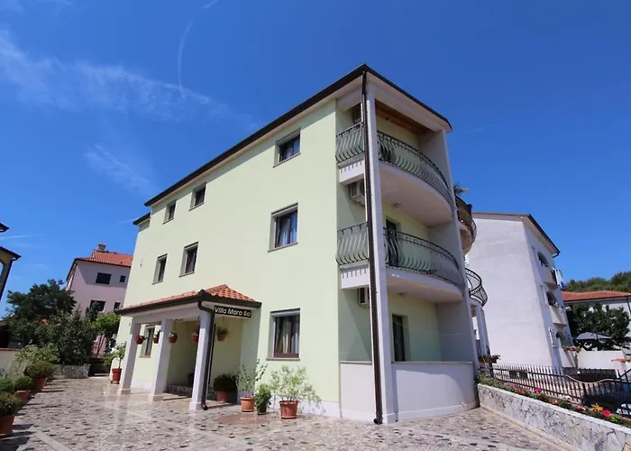 Mara 아파트 로비니